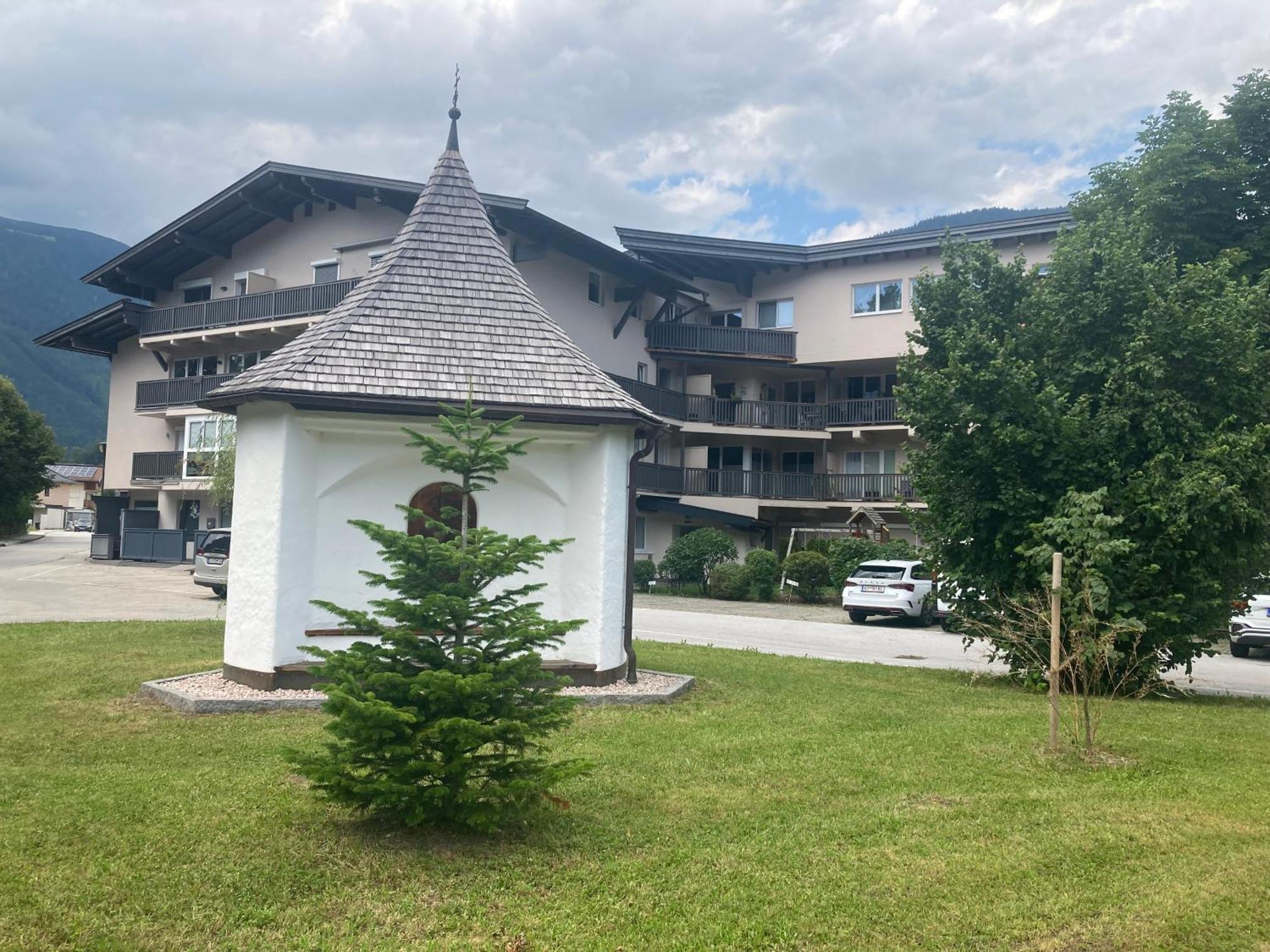 Alpenluxus Presents Design Lodge - Terrace & Car Park Kramsach Exterior foto